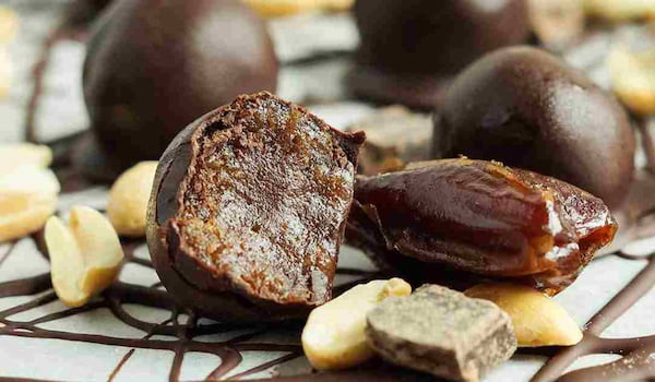 تصویر 4 از خرید و قیمت خرما شکلاتی مغزدار + فروش صادراتی